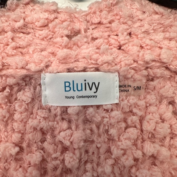 3/$20 Pink Boucle Cardigan - Picture 4 of 6